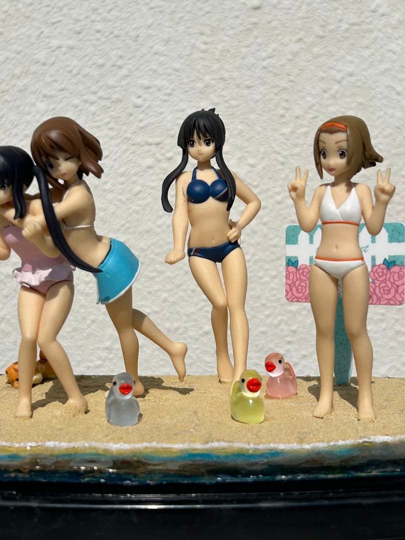けいおん水着フィギュア5体自作砂浜ジオラマセット