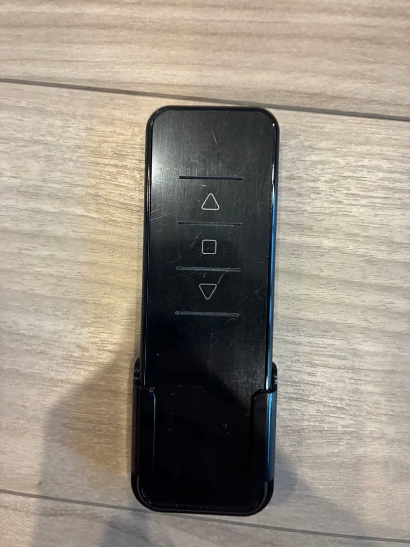 天吊り式 VIVIDSTORM SCREEN　84インチ