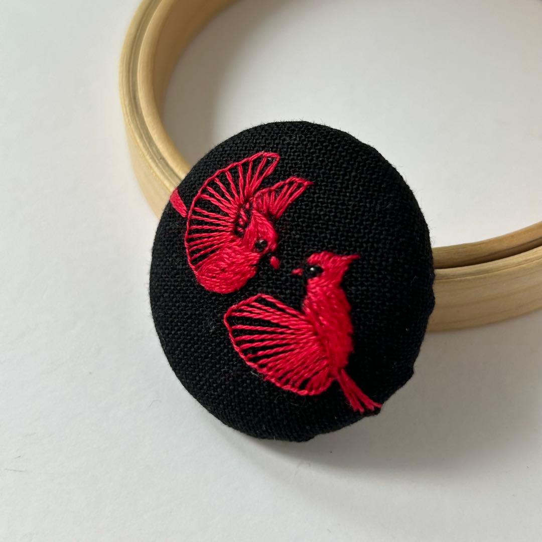 ハンドメイド刺繍ブローチ　bulaunbulaun様ご確認ページです。