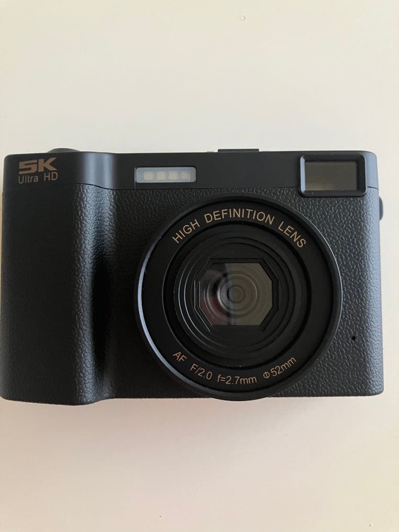 コンパクトカメラ　デジタルカメラ