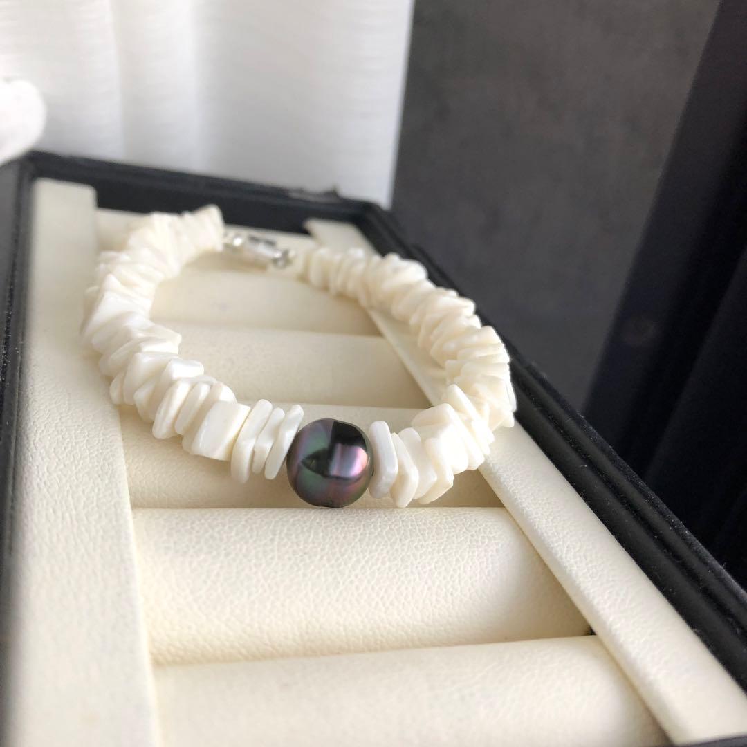 新作　黒蝶タヒチパール　白シェル手作りブレスレット