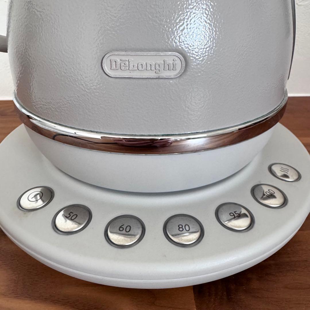 DeLonghi 電気ケトル グレー