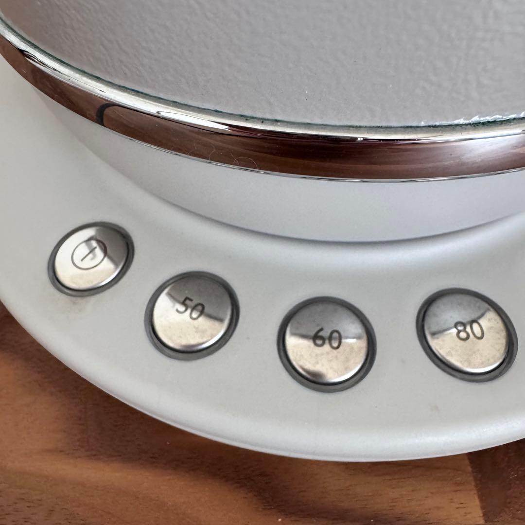 DeLonghi 電気ケトル グレー