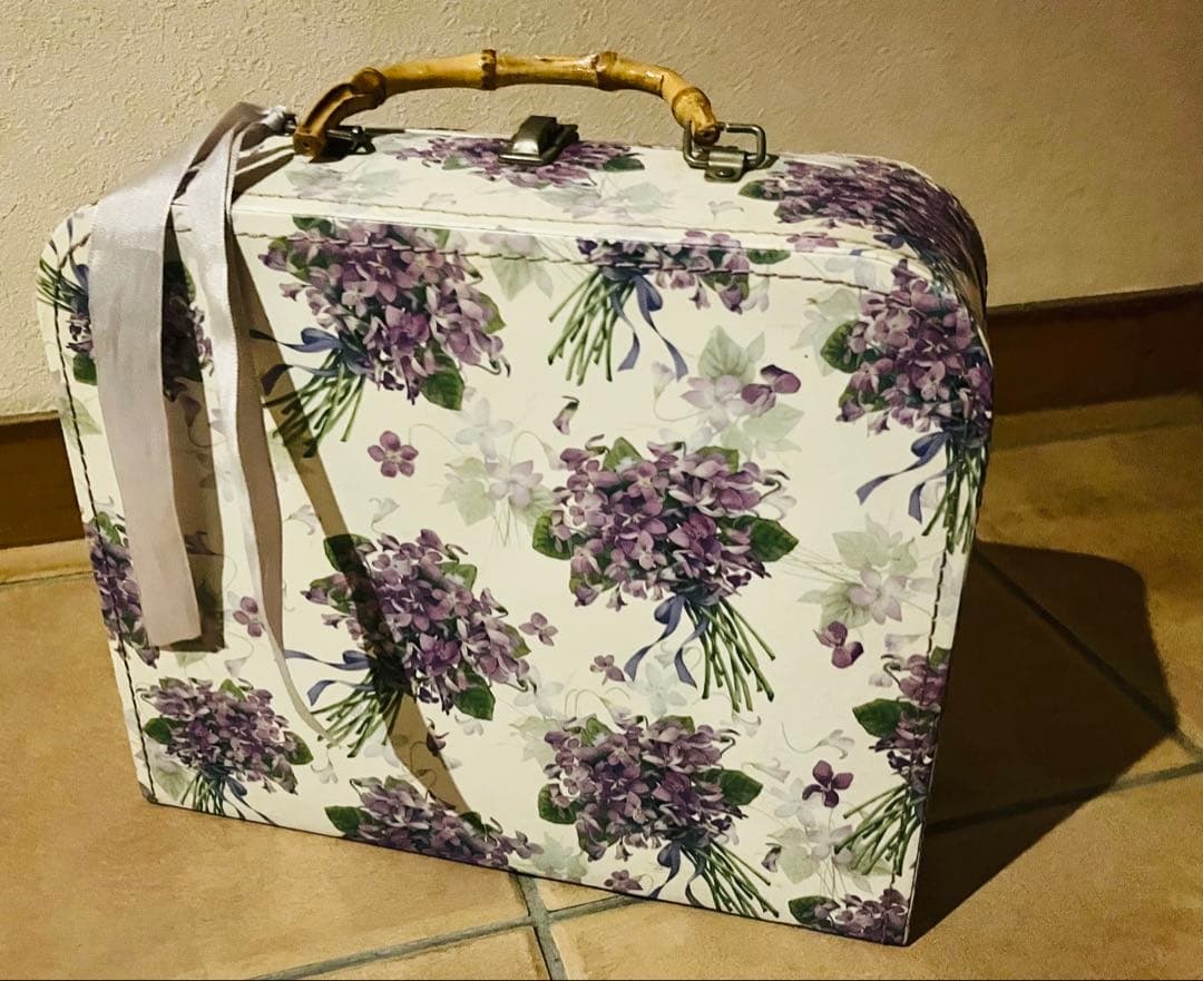すみれ柄バッグ