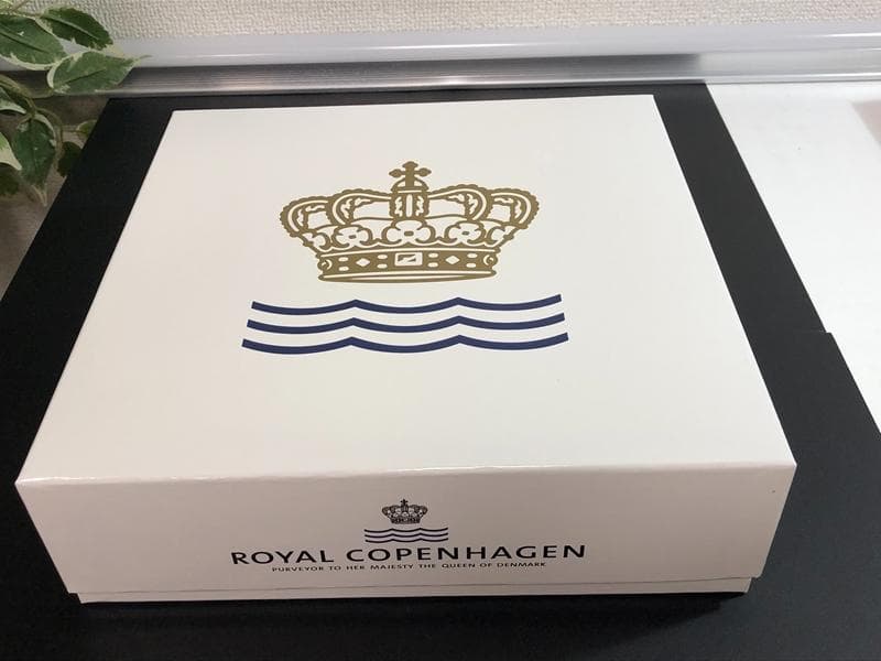 新品未使用品☆ロイヤルコペンハーゲン　ホワイトパルメッテ　フラワーボウルｘ2