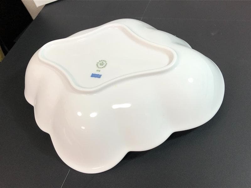 新品未使用品☆ロイヤルコペンハーゲン　ホワイトパルメッテ　フラワーボウルｘ2