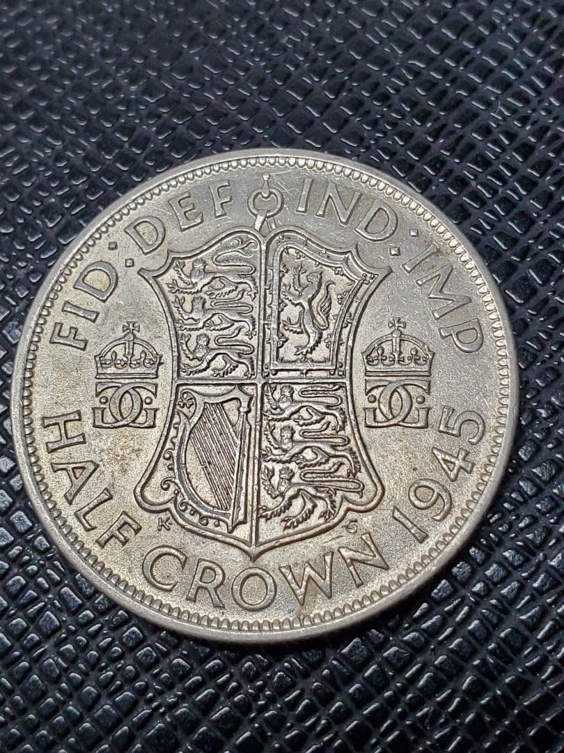 2092.　銀貨　美品　1945年　イギリス　ジョージ6世　ハーフクラウン