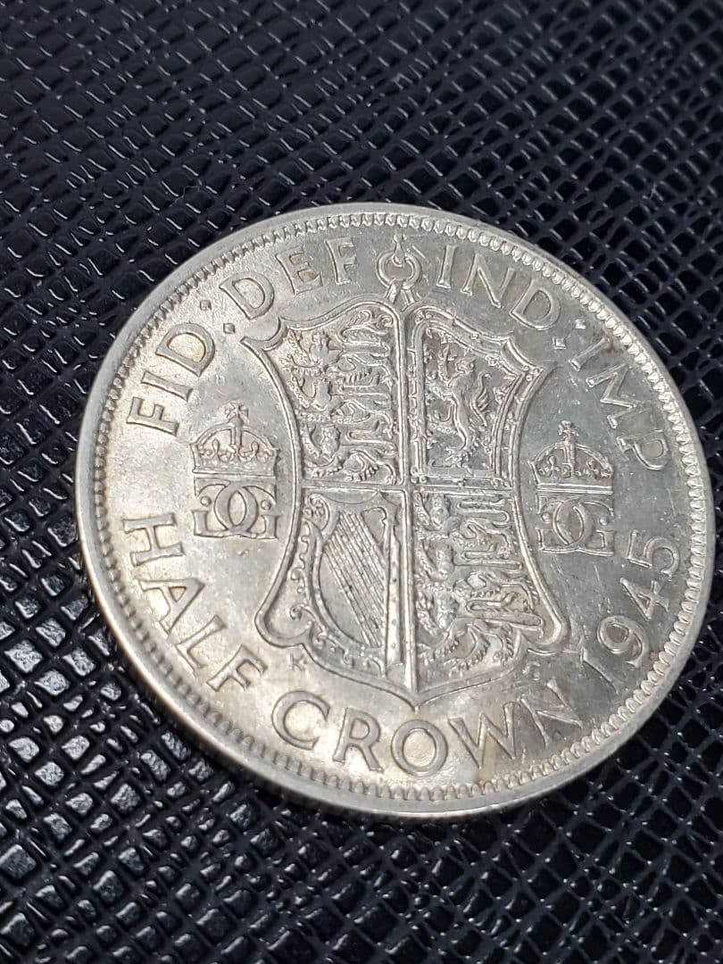 2092.　銀貨　美品　1945年　イギリス　ジョージ6世　ハーフクラウン