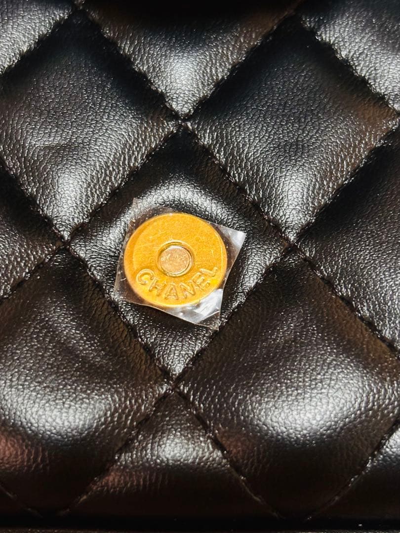 CHANELブラックキルティングショルダーバッグ ノベルティ