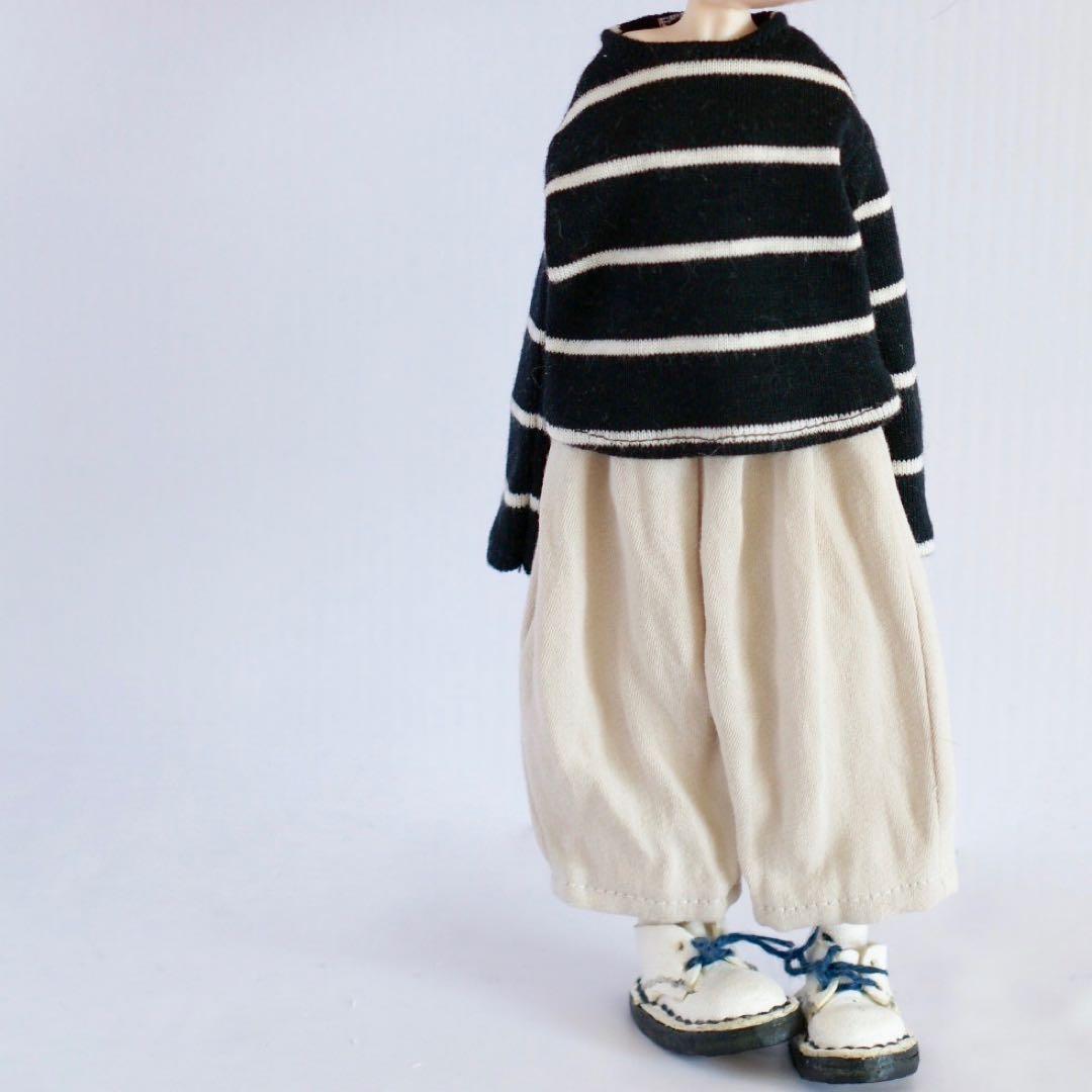 ブライスアウトフィット　ハチワレネコニットベストとパンツ　ライトベージュ