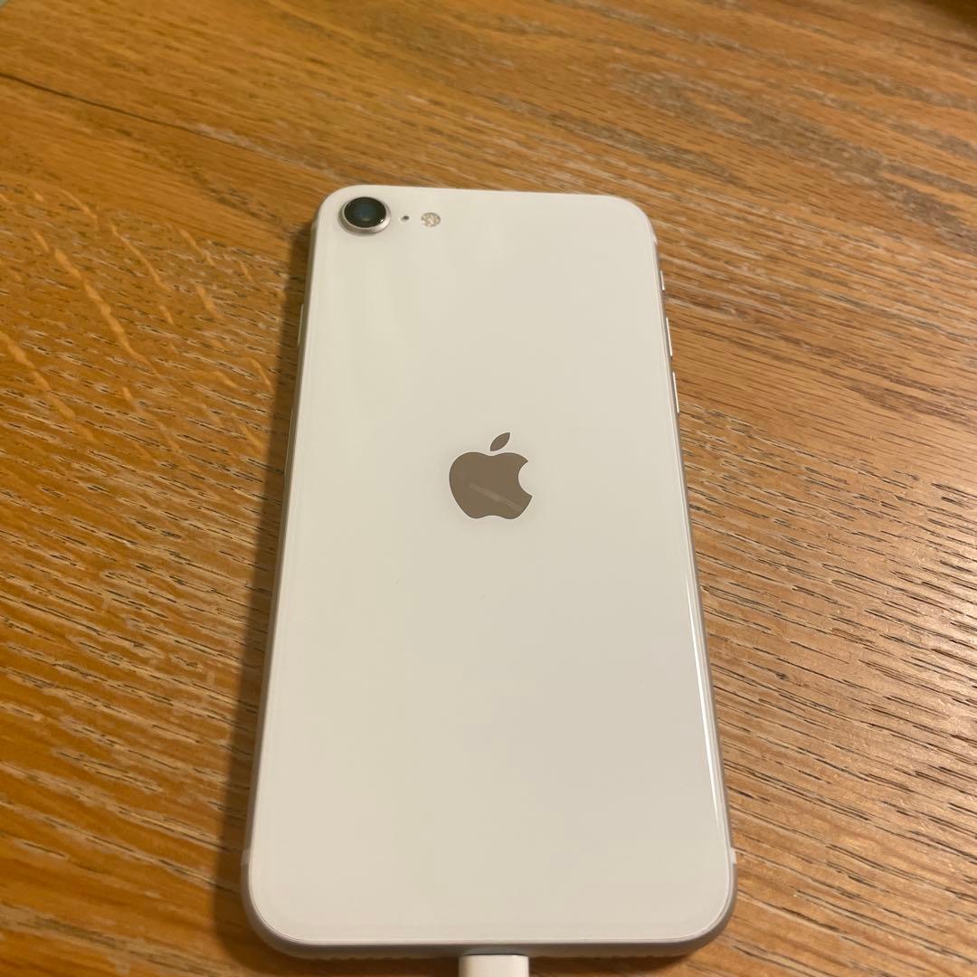 iPhone SE 第2世代／ホワイト／64GB