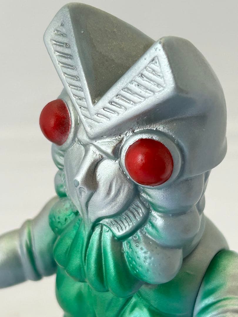 バルタン星人　ウルトラマン 怪獣 フィギュアマルサン　ブルマァク復刻　バンダイ