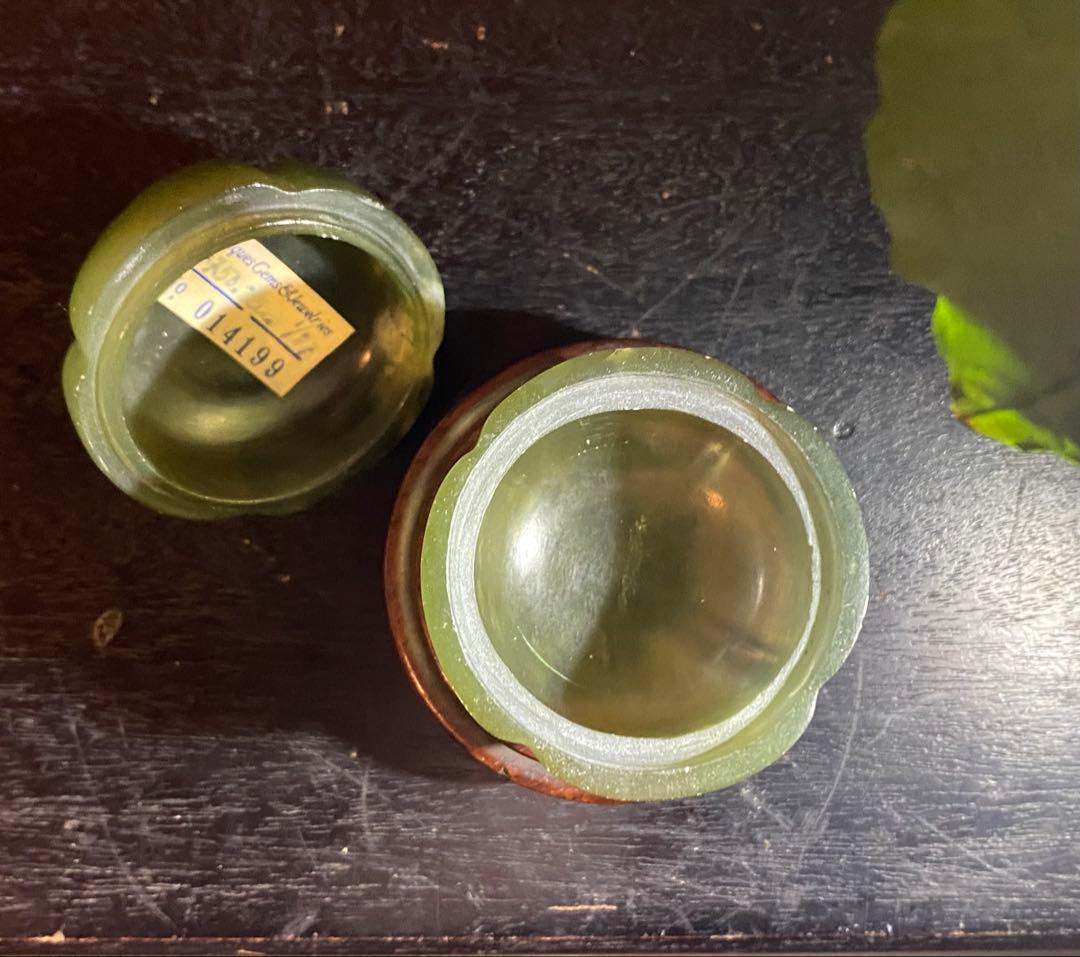 ヴィンテージ・古翡翠・青林檎/ピーマン・唐木鑑賞台付　２点セット　レア