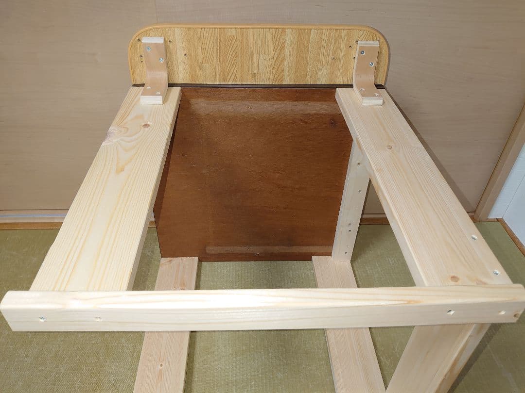 【累積176台目】パチスロを置く台（1台用シンプルスタンド）★右側に棚板付き①