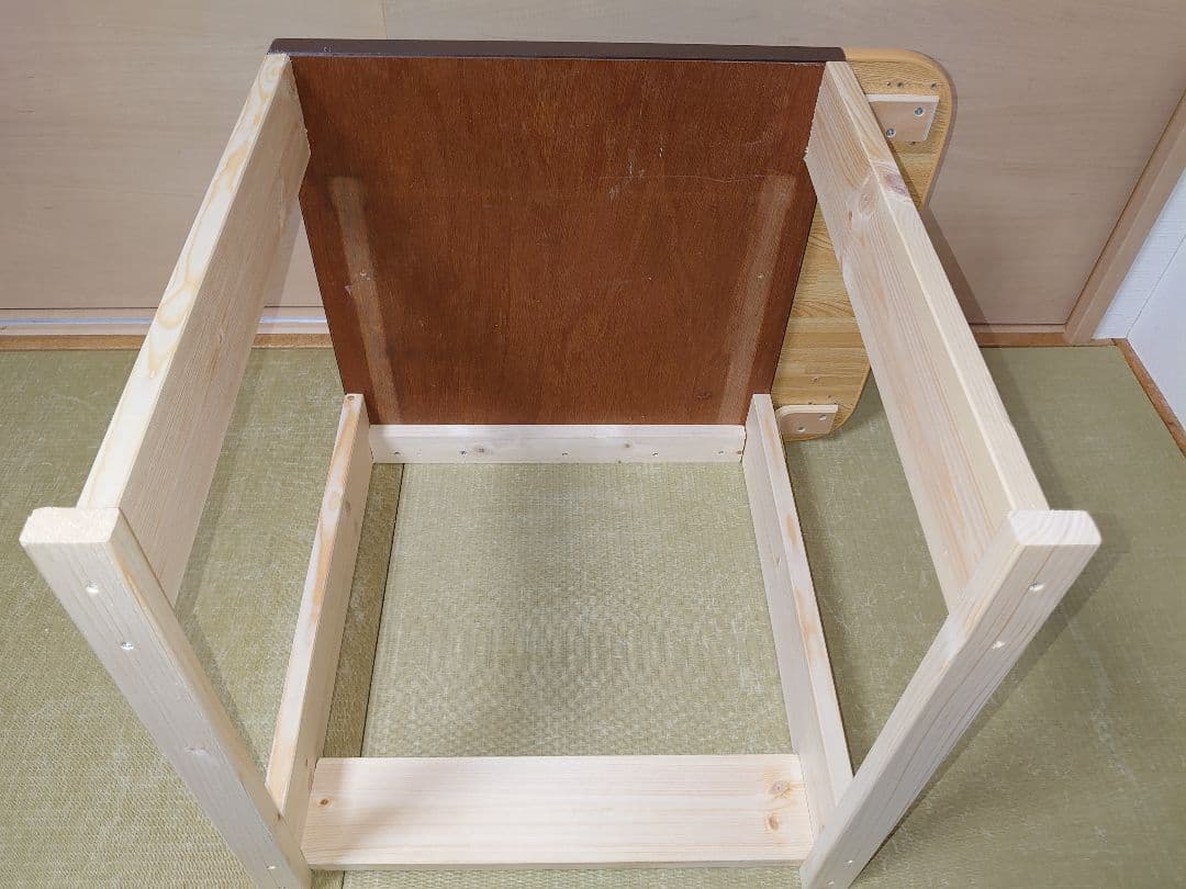 【累積176台目】パチスロを置く台（1台用シンプルスタンド）★右側に棚板付き①