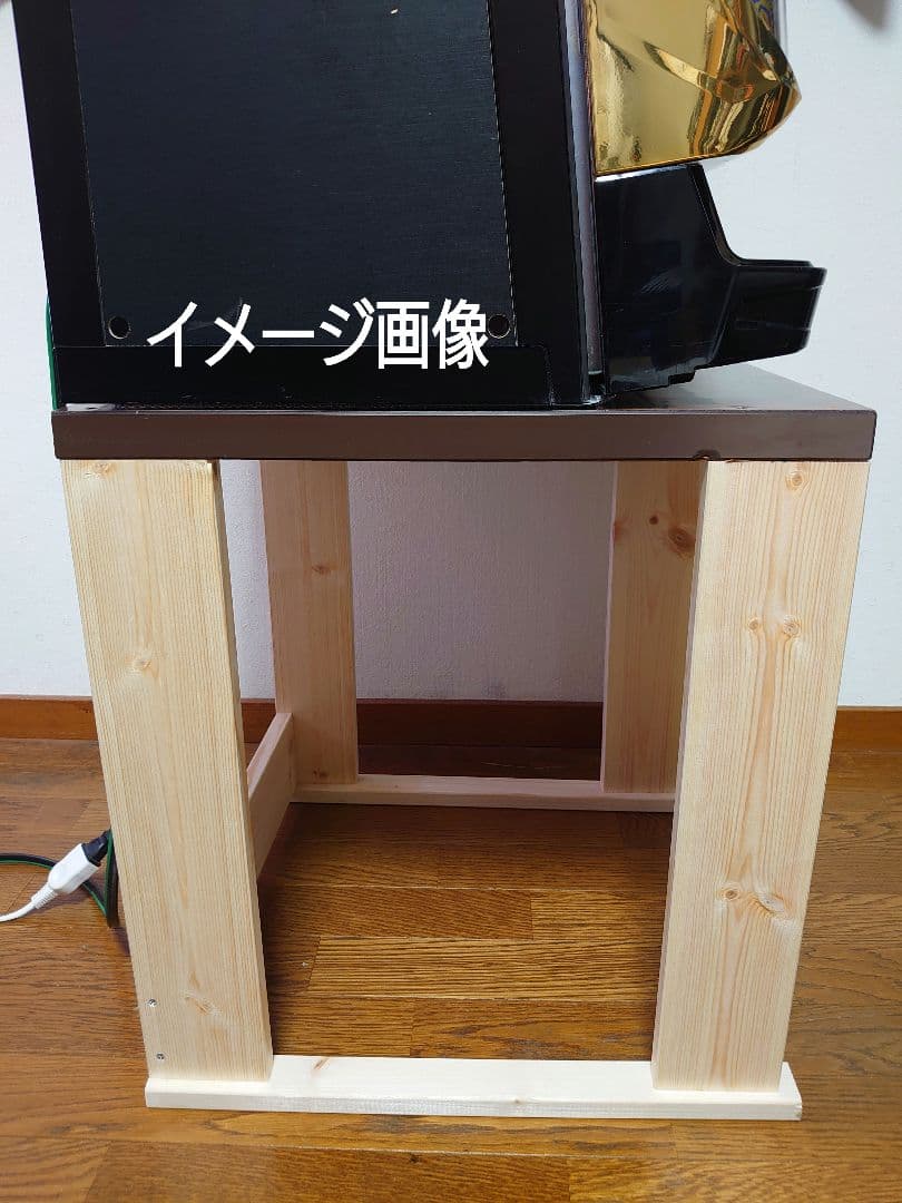 【累積176台目】パチスロを置く台（1台用シンプルスタンド）★右側に棚板付き①