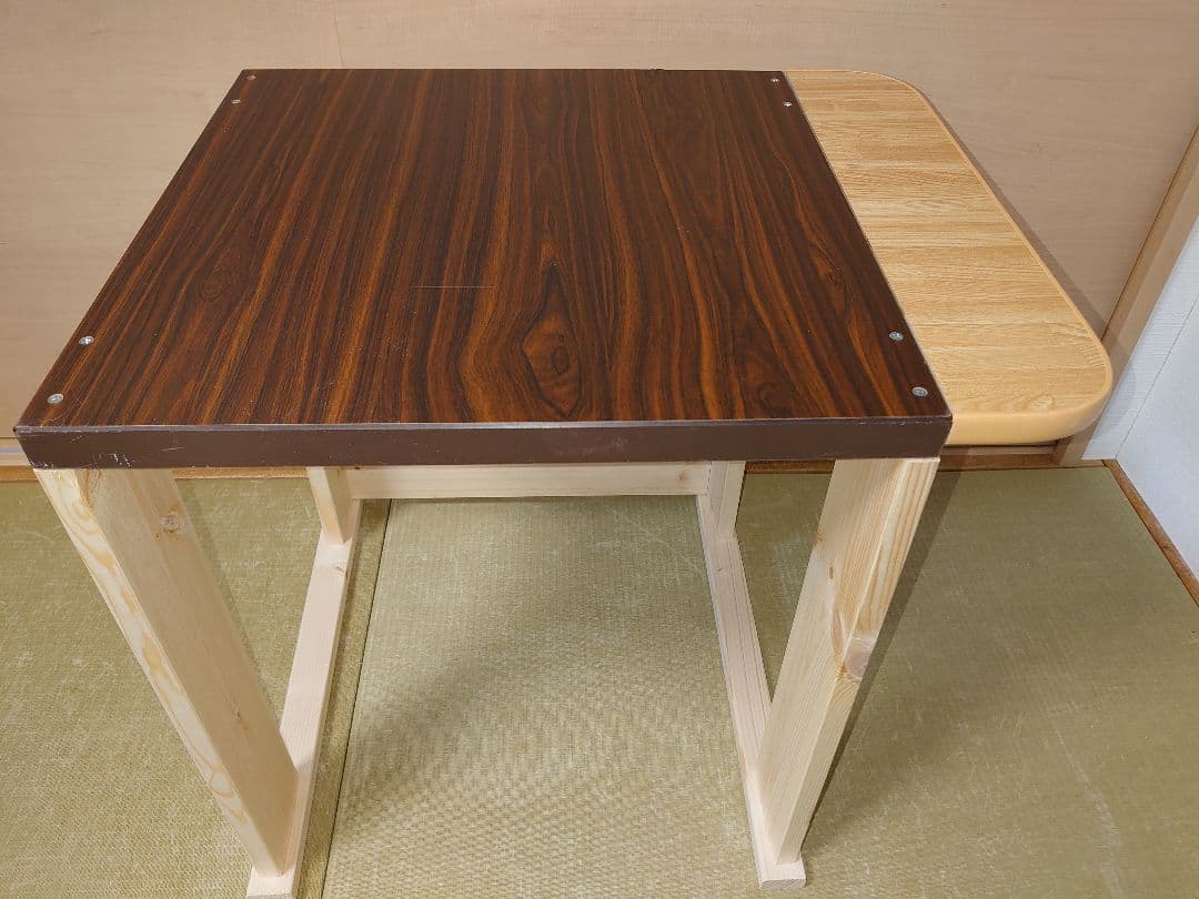 【累積176台目】パチスロを置く台（1台用シンプルスタンド）★右側に棚板付き①