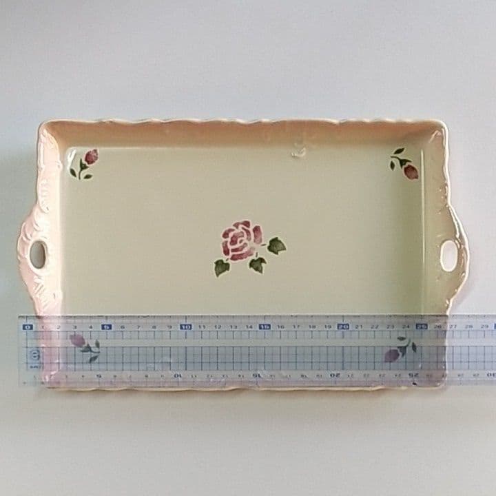 マニーローズ　ペタルトレイ　薄め　日本製　角皿　トレー 　プレート　皿