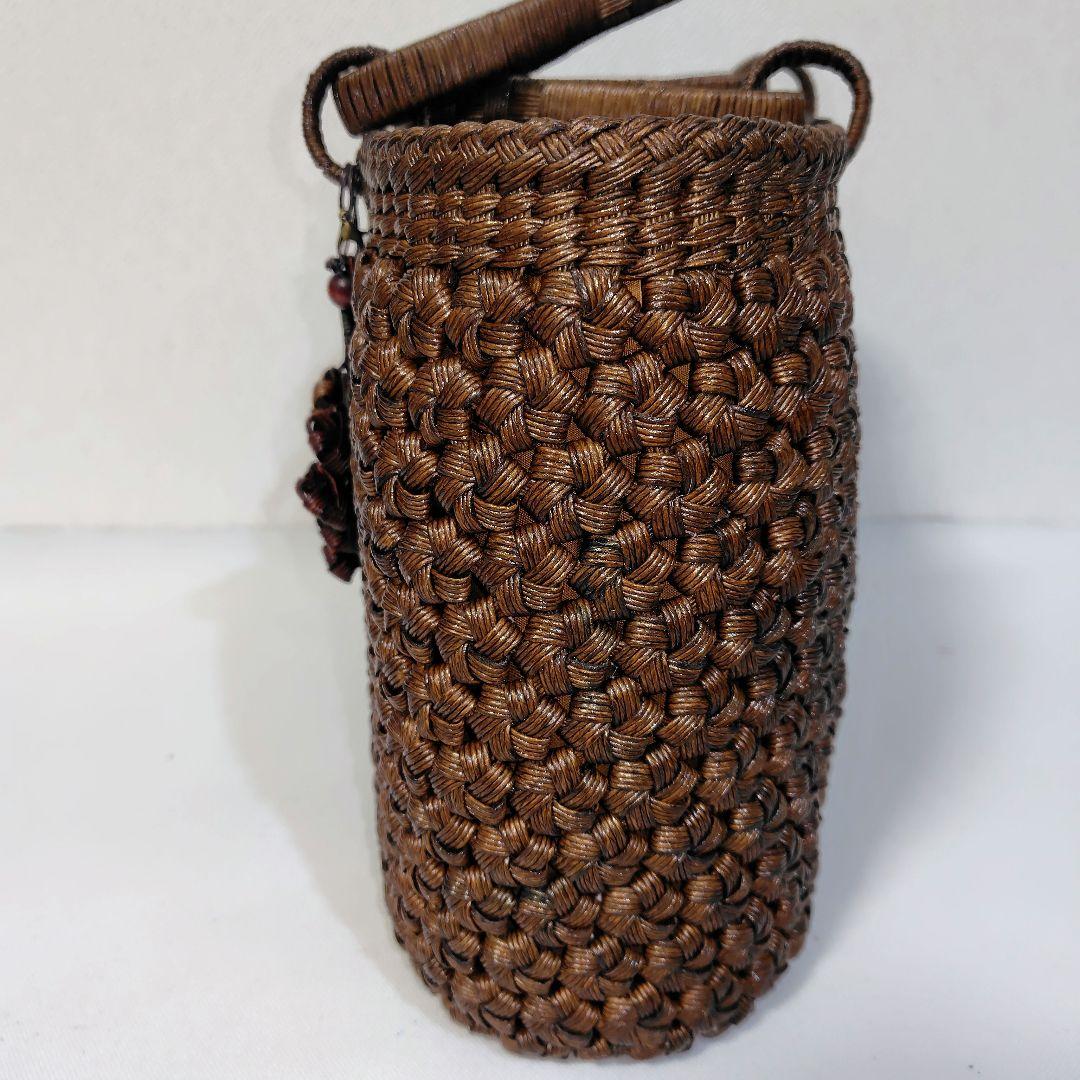 クラフトで作った山葡萄風かごバッグ