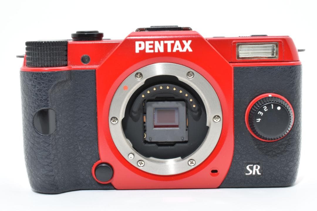 美品 ペンタックス Q10 ミラーレスデジタルカメラボディ レッド Pentax