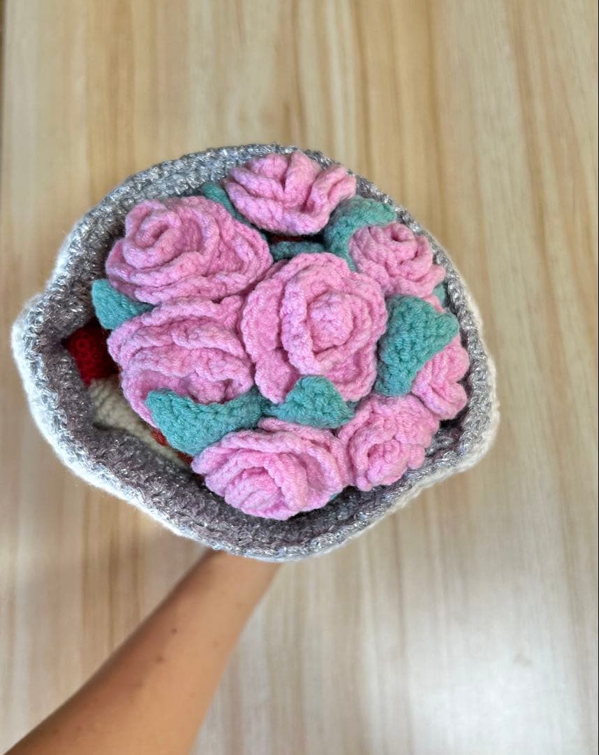 編みぐるみ 花束と人形 セット