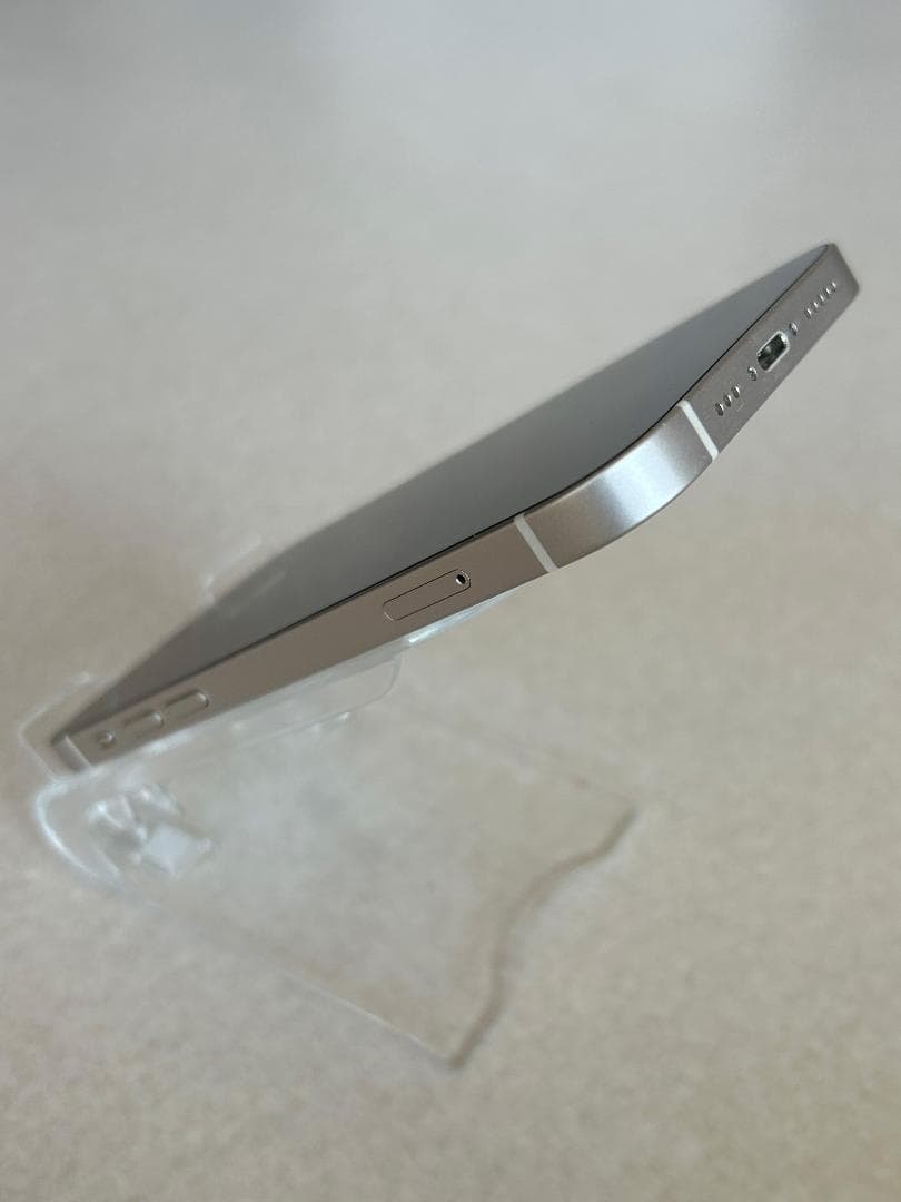 ✨美品✨Apple iPhone 12 128GB SIMフリー （ホワイト）