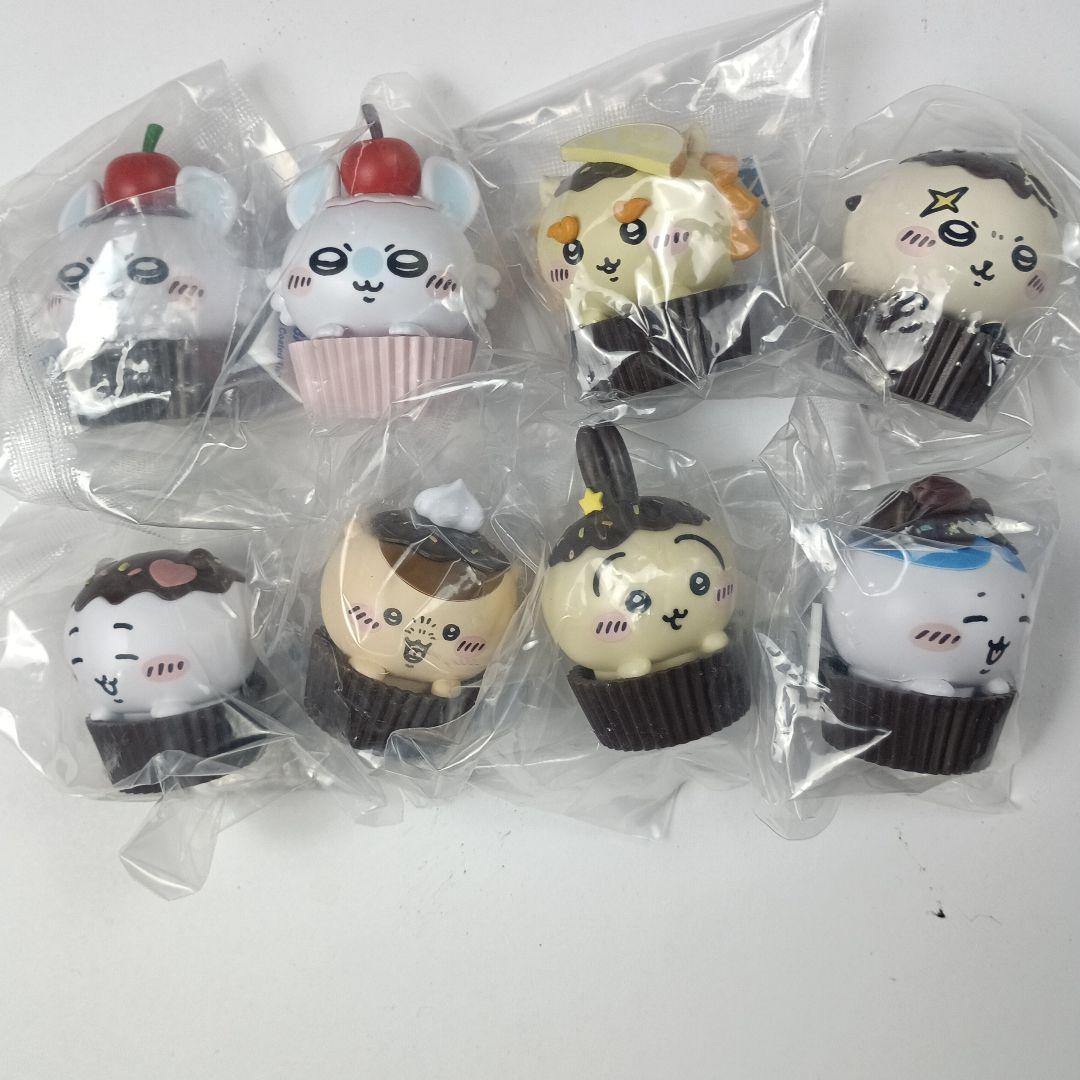 ちいかわ チョコカップケーキフィギュア (全7種プラス+イチゴカップ)