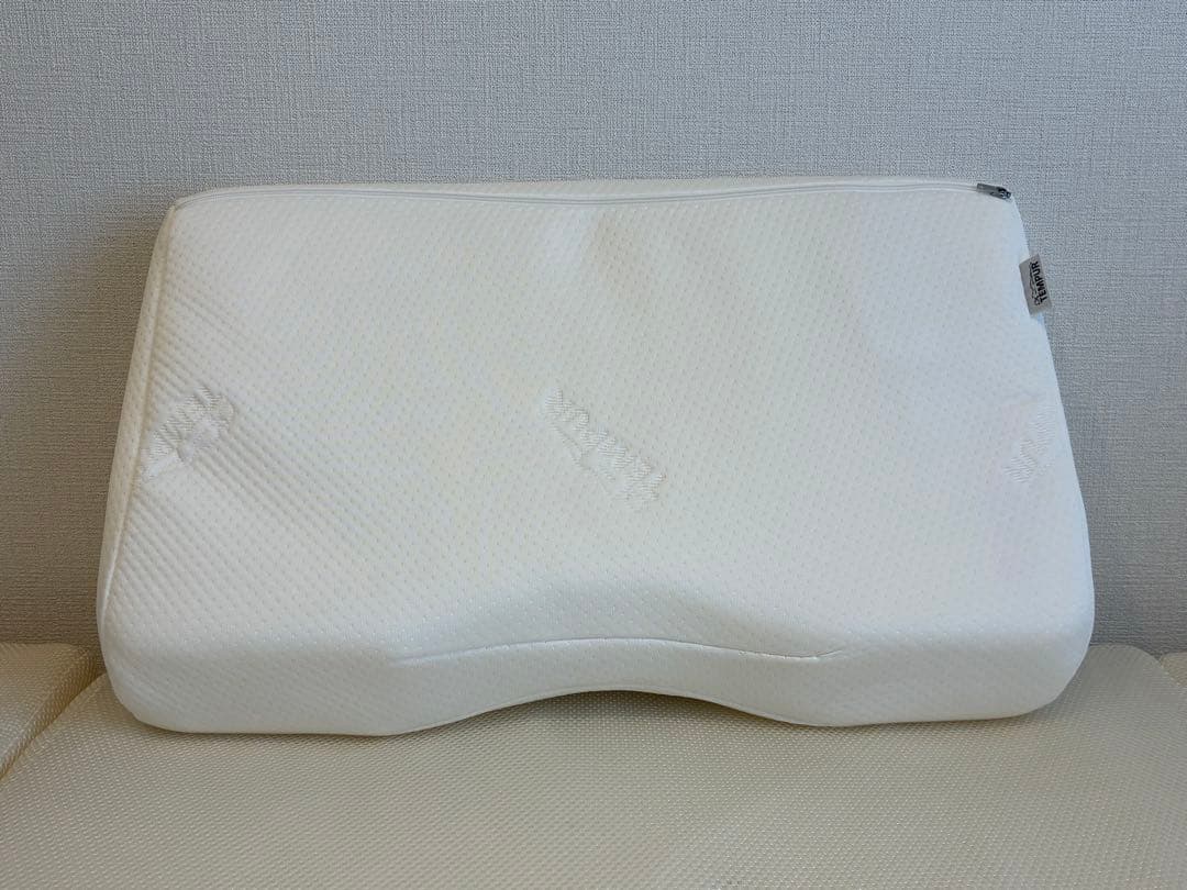 【美品】テンピュール ミレニアムピロー Sサイズ