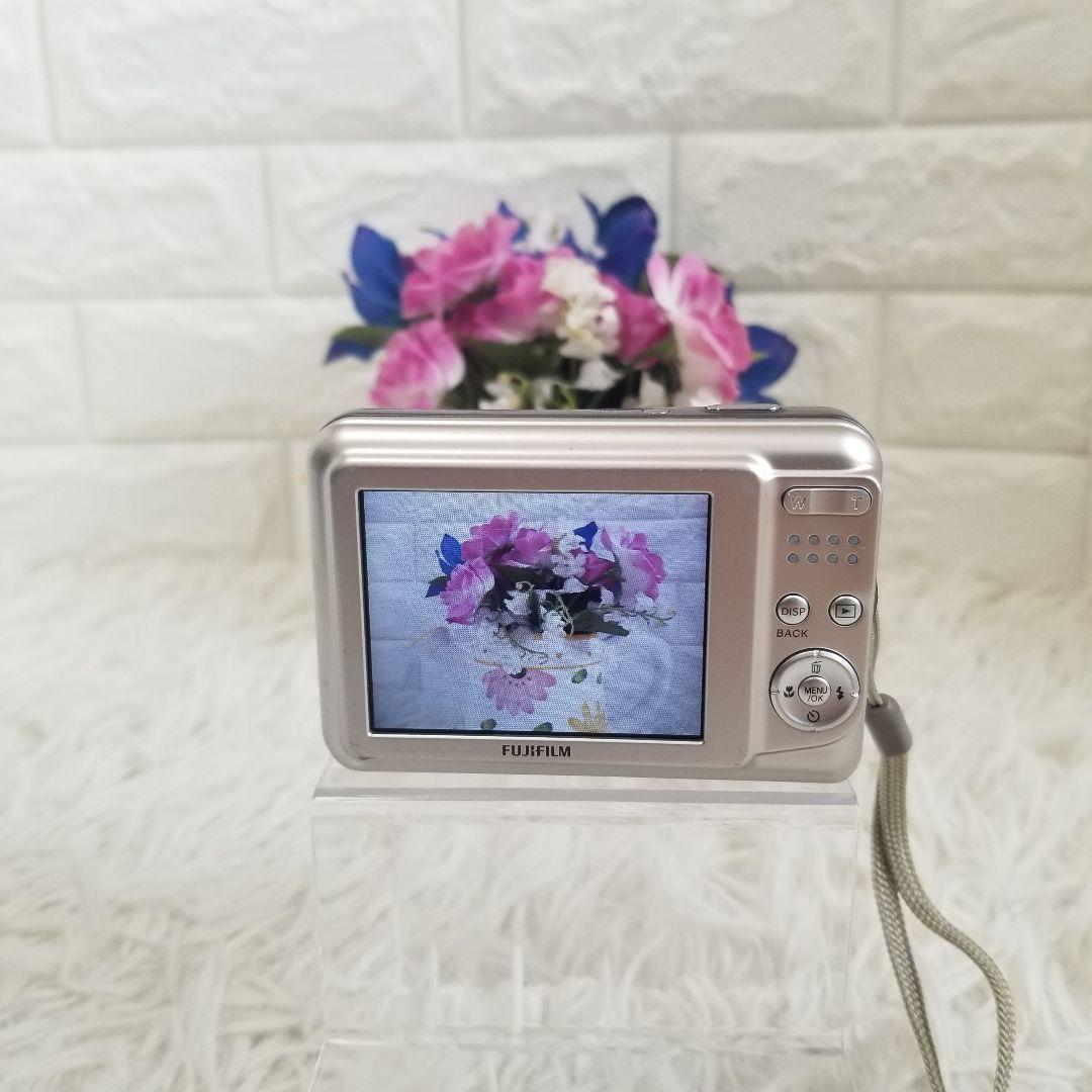FUJIFILM FinePixA100フジフィルム／コンパクトデジタルカメラ