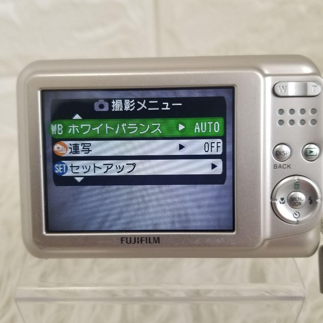FUJIFILM FinePixA100フジフィルム／コンパクトデジタルカメラ