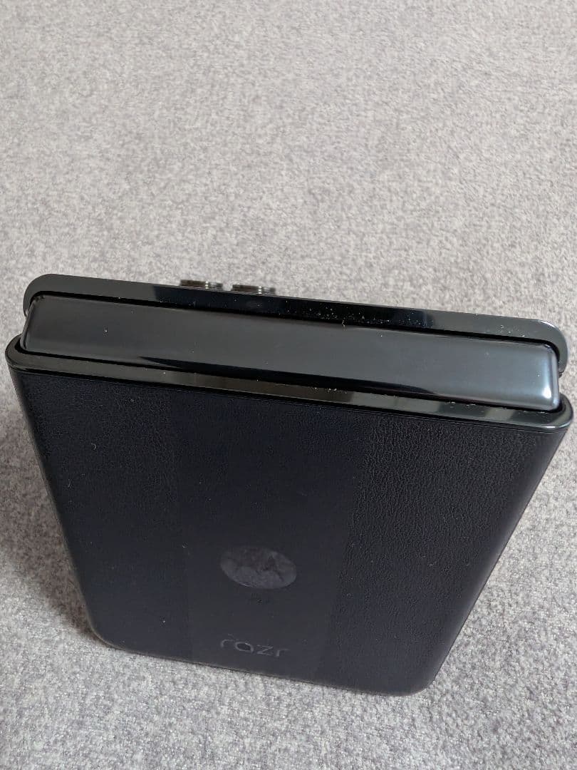 スマートフォン本体 Motorola razr 50 Ultra