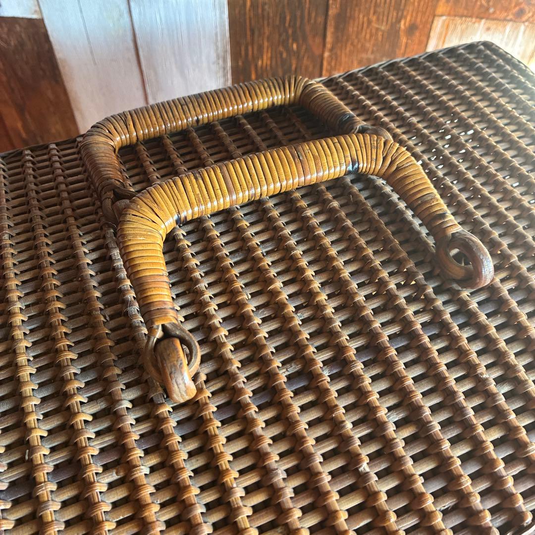 ラタン 蓋付きバスケット
