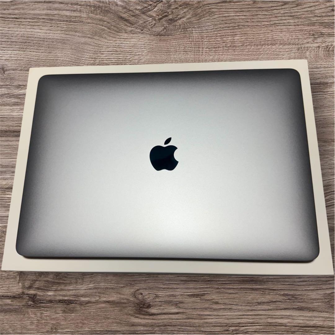 美品 macbookpro 2020 core i7 メモリ16GB SSD1T