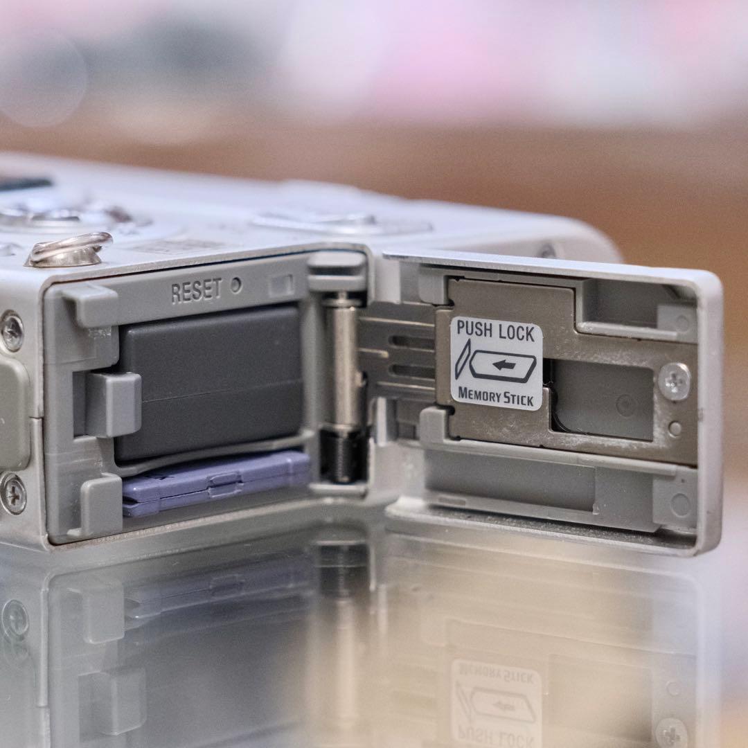 名機 動作品 平成レトロ Y2K SONY Cyber−Shot DSC-F77