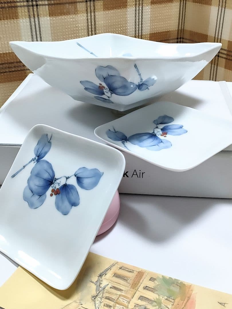 ●5589#0219　香蘭社/角大鉢1点、角銘々皿5点(共に山帰来)　1019