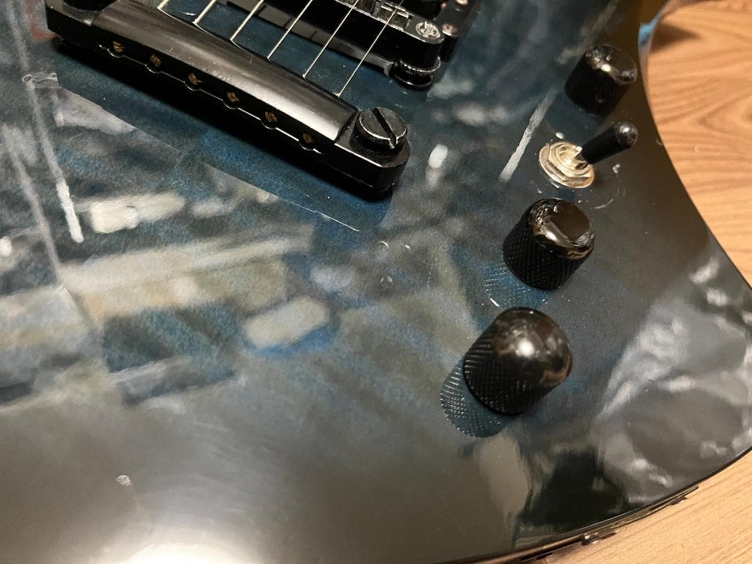 B.C.RICH モッキンバード ギター シースルーブラックサンバースト　虎目