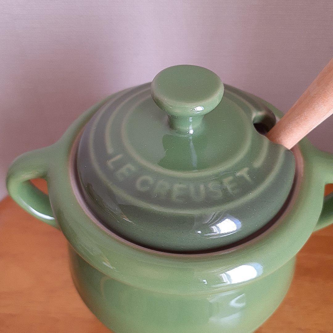 LE CREUSET　オリーブジャー