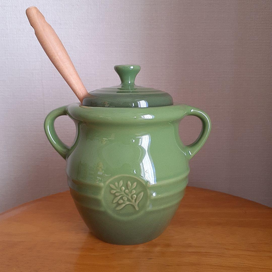 LE CREUSET　オリーブジャー