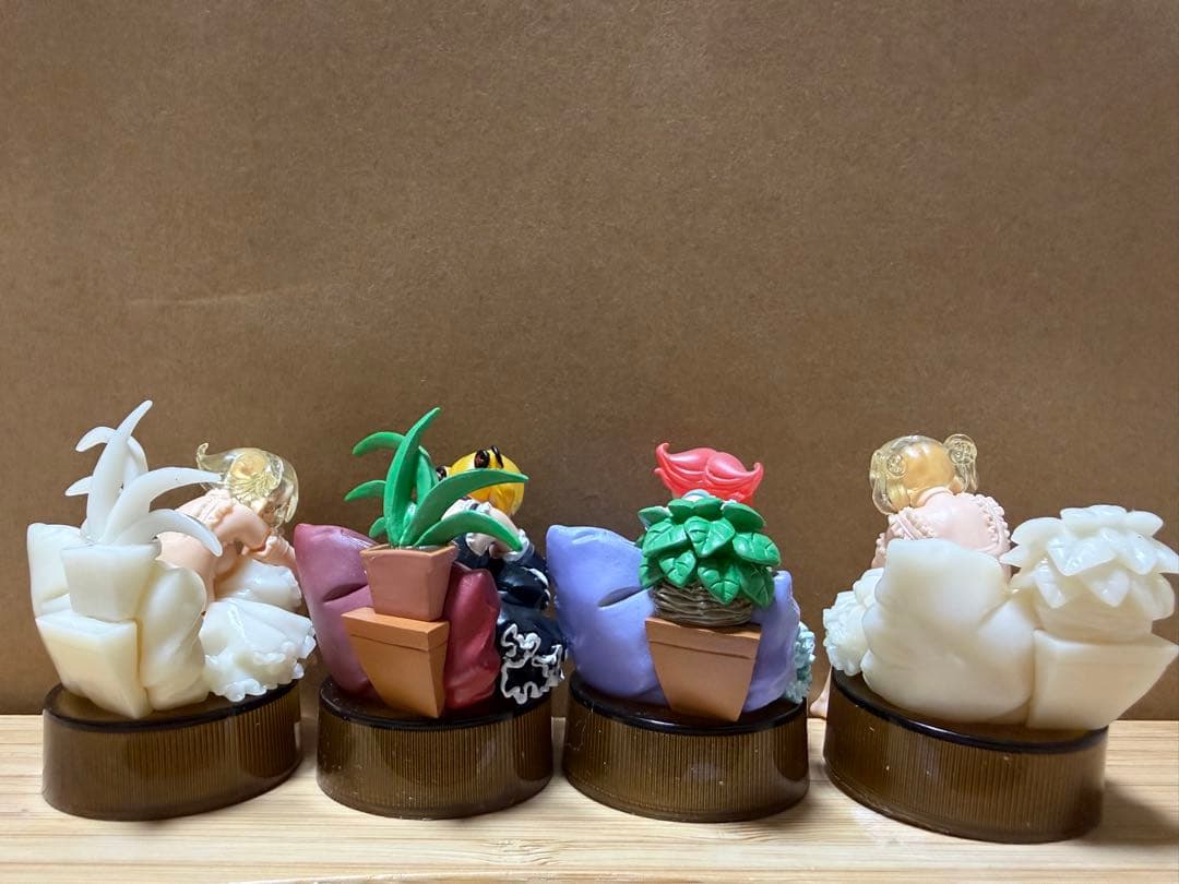 海洋堂　ワンフェス2004夏　ワンダちゃん リセットちゃん ボトルキャップ