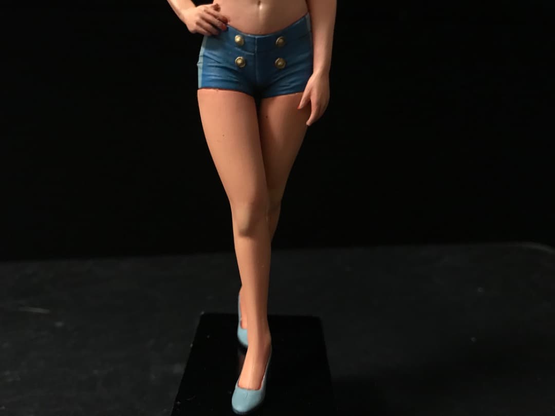 12リアルフィギュアコレクション　ラウンドガール　1/12 完成品　ハセガワ