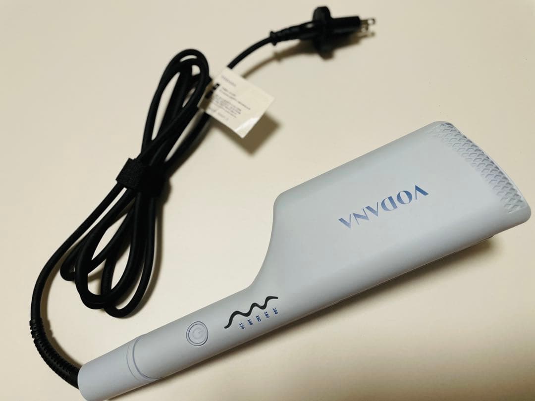 【値下げ中】VODANA トリプルフローウェーブアイロン40mmクリーミーブルー