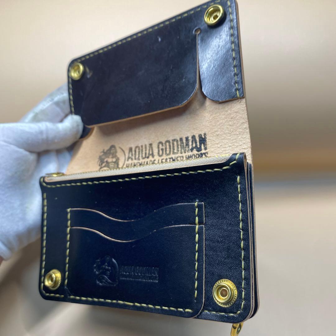 【無骨×上質】3層 丘染めブラック／ミドルトラッカーウォレットMTW