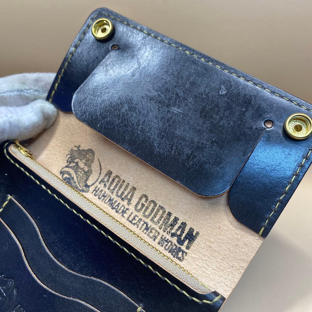 【無骨×上質】3層 丘染めブラック／ミドルトラッカーウォレットMTW