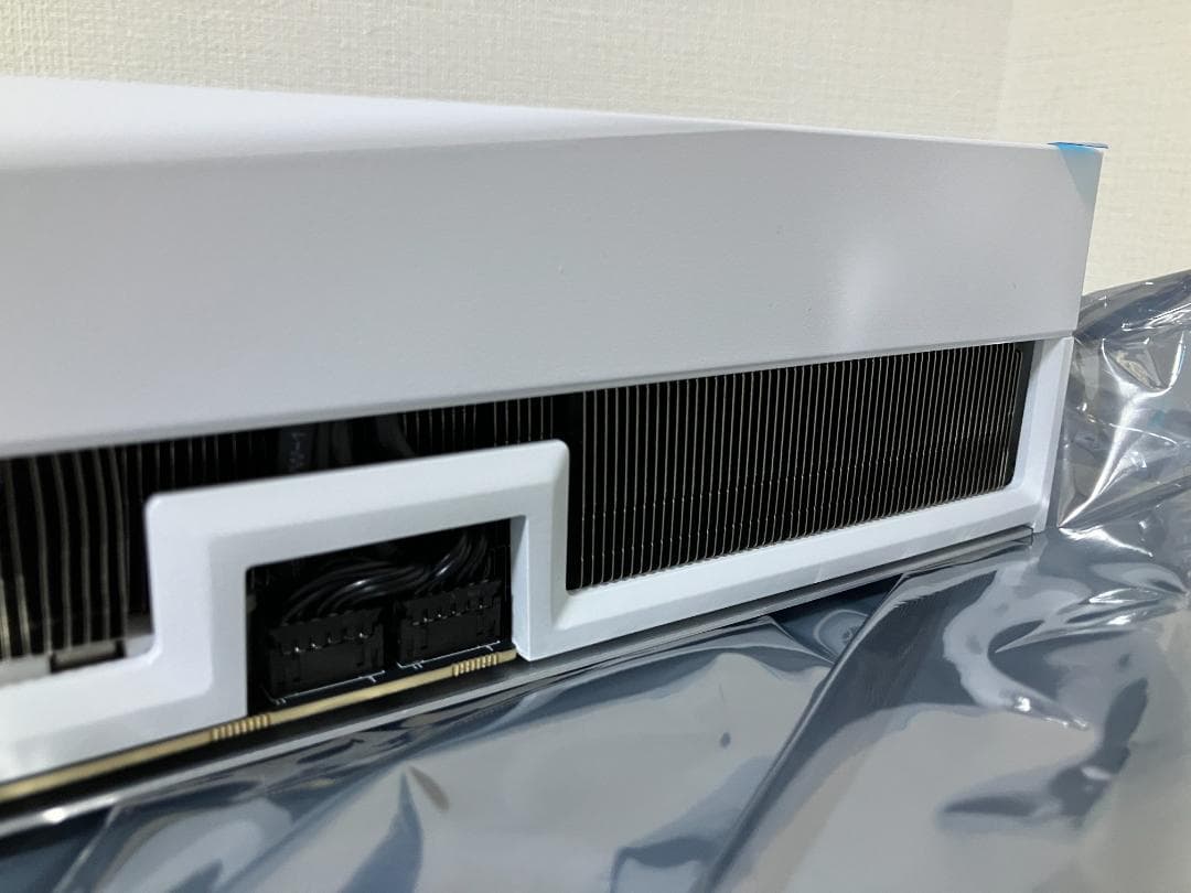 【極美品・延長保証書・領収書】RTX5090 Aorus Master Ice