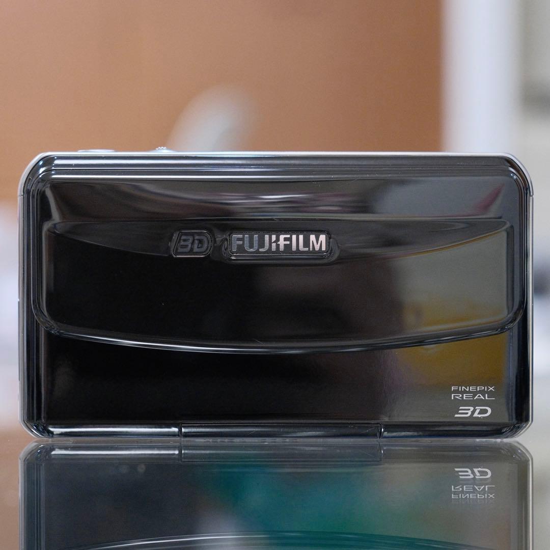 極美品！希少 平成レトロ FUJIFILM FinePix REAL 3D W1