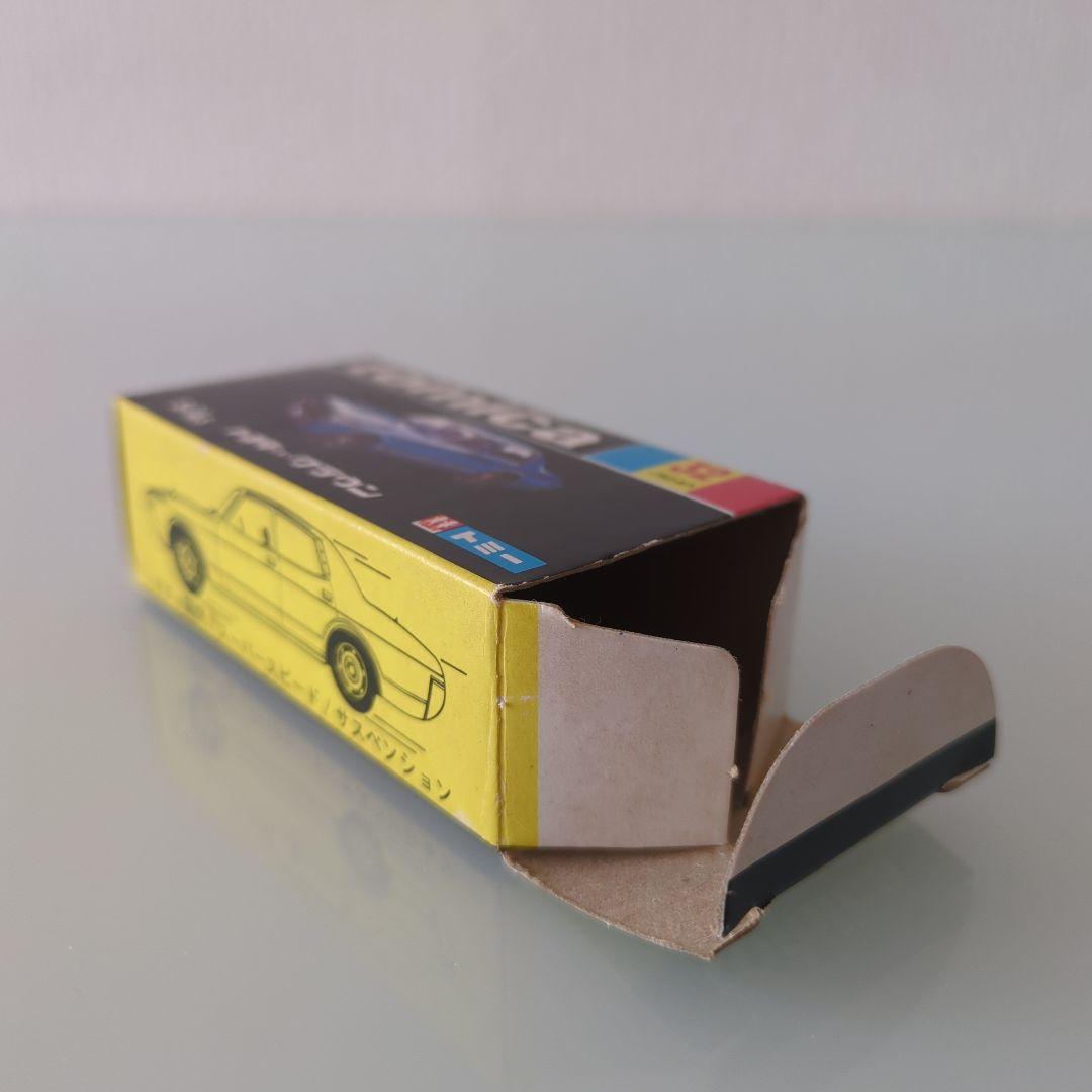 黒箱 トミカ トヨタニュークラウン