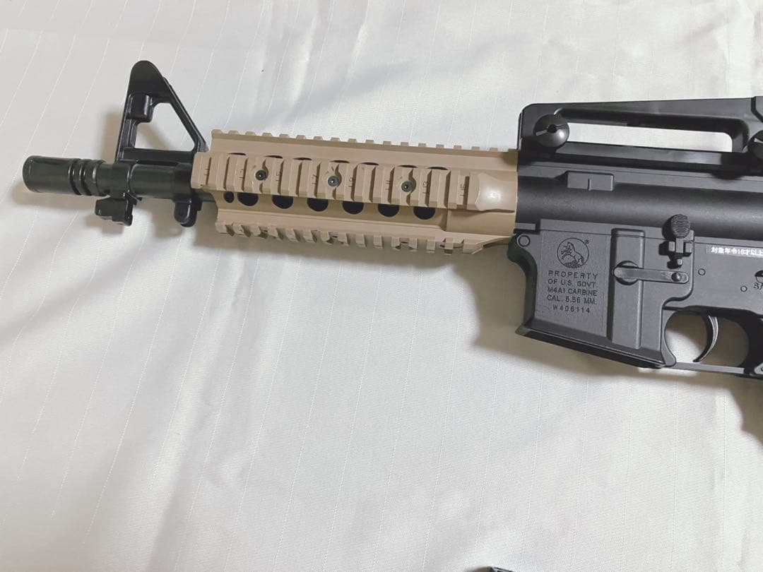 電動ガンM4CQB Tan