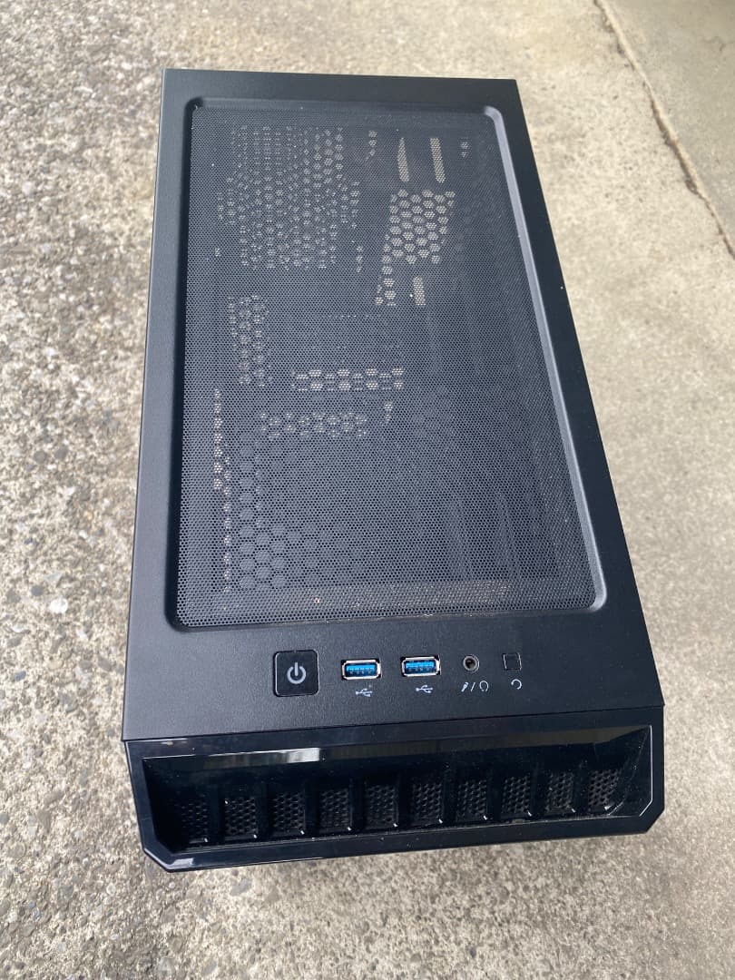 Corsair CARBIDE 175R RGB ミッドタワーケース