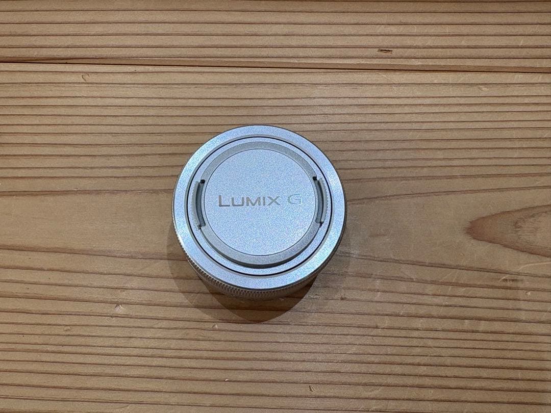 Panasonic ミラーレス　LUMIX DC-GF10W ダブルレンズキット