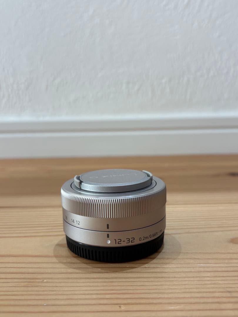 Panasonic ミラーレス　LUMIX DC-GF10W ダブルレンズキット